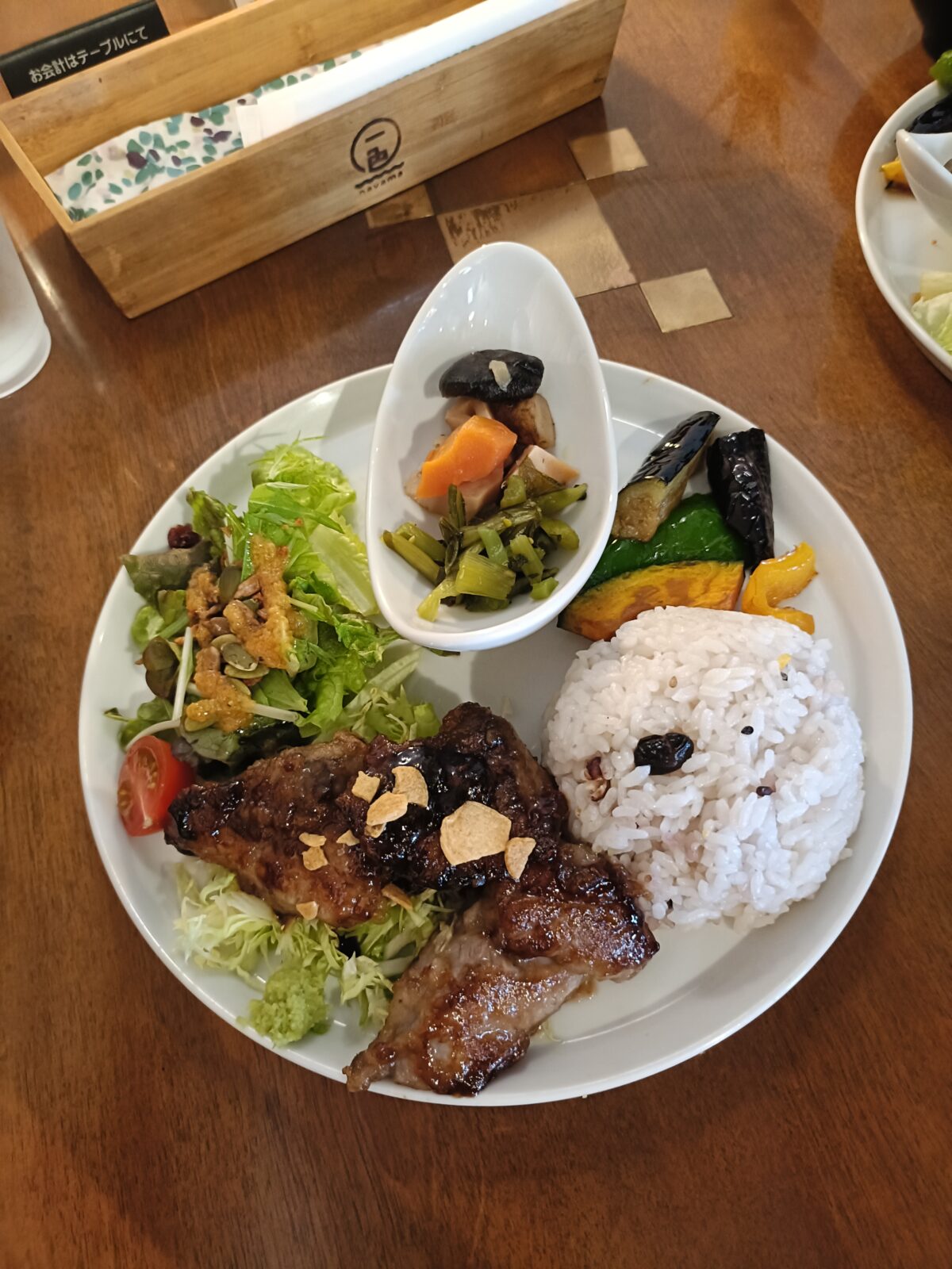 葉山の店内ペット可レストラン！