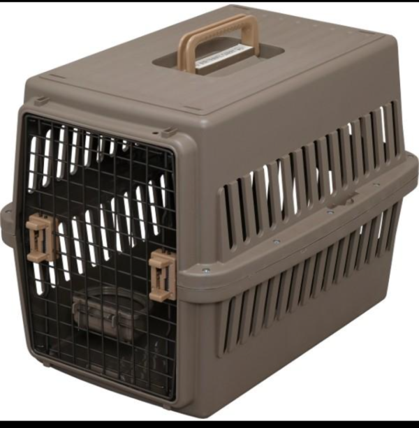 クレート欲しい方いらっしゃいますか？？☆彡