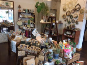 ペットシッターおうち日和　パンフレット協力店　ＭＹＲＴＥ様